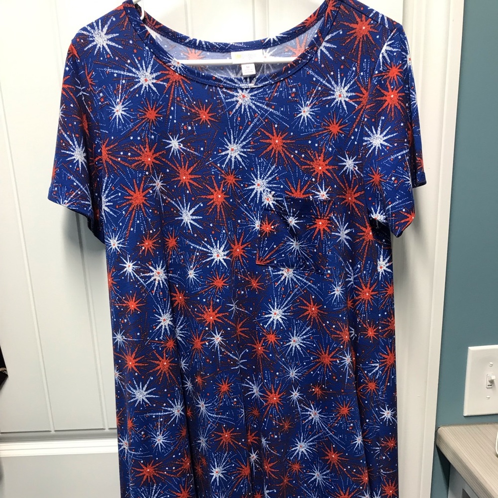 🎇 LuLaRoe Carly Dress perfect for the 4th!